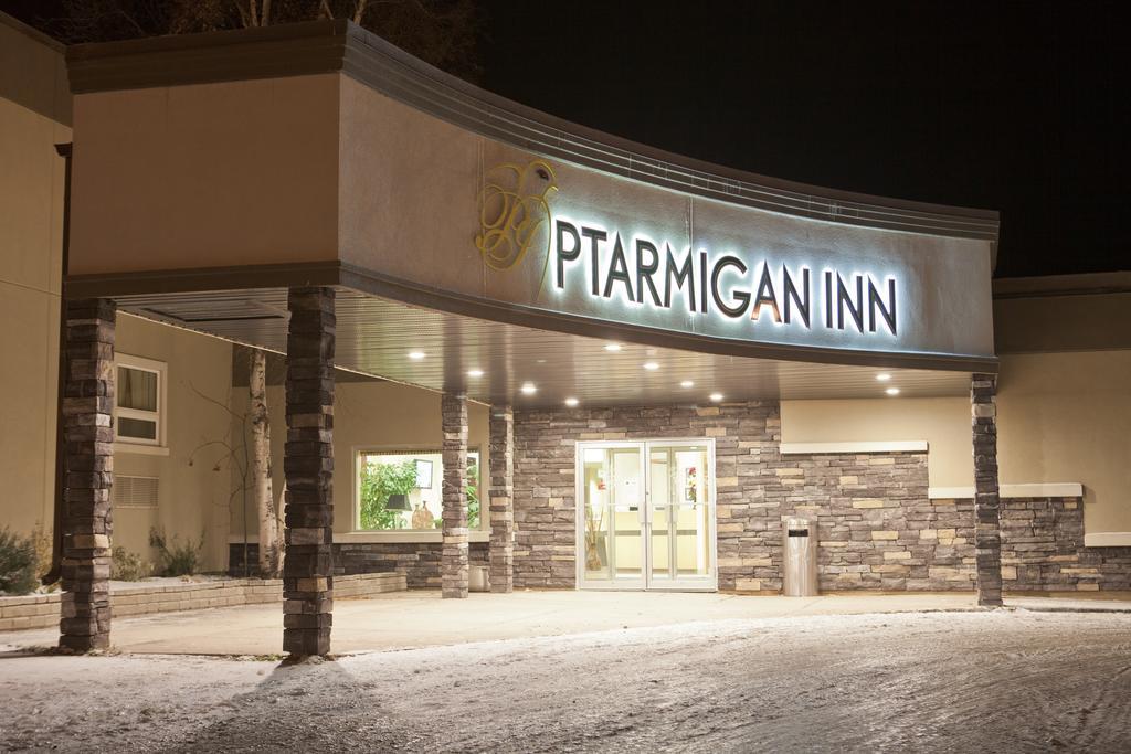 Ptarmigan Inn Hay River 외부 사진